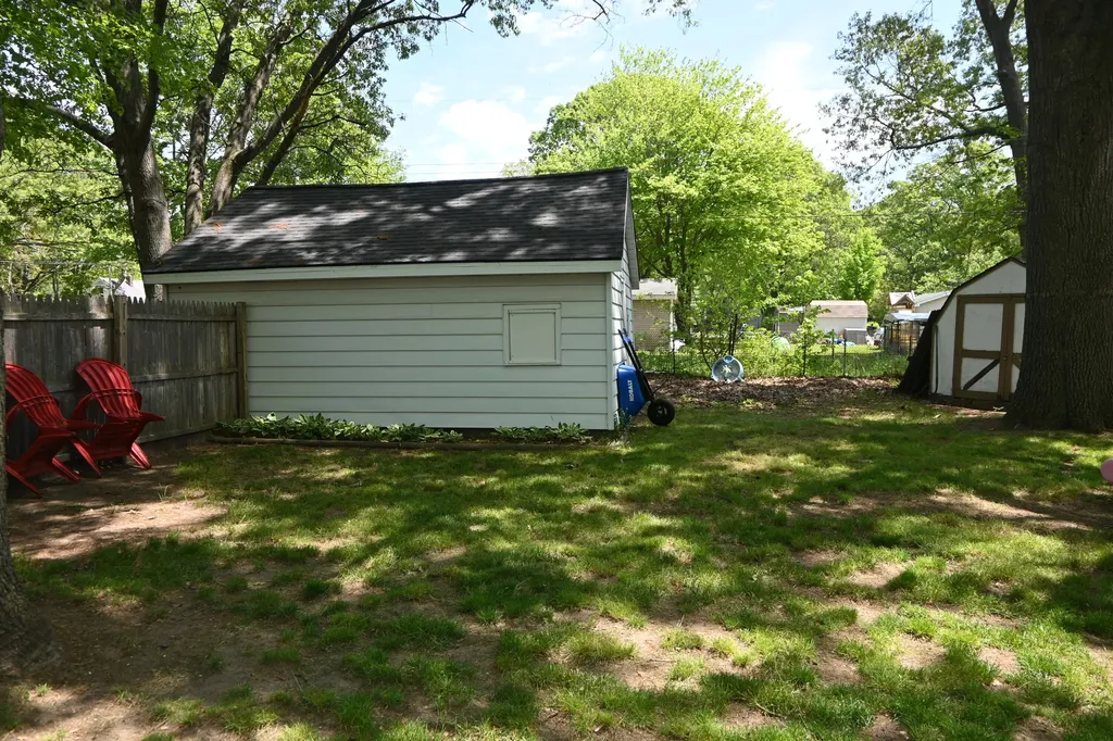 1341 E Summit Avenue Norton Shores City MI 49444