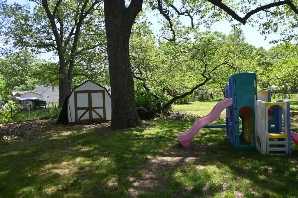 1341 E Summit Avenue Norton Shores City MI 49444