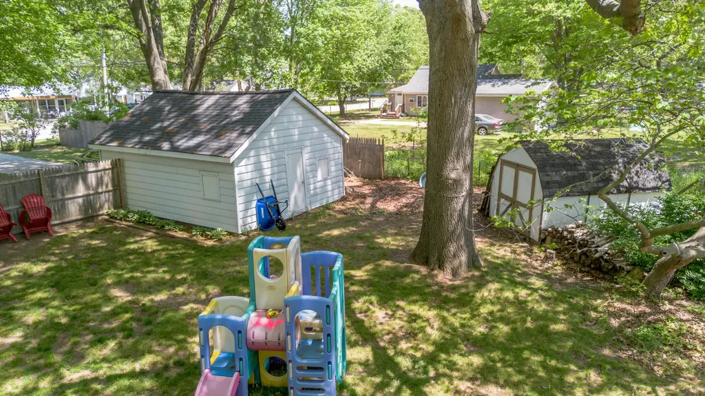 1341 E Summit Avenue Norton Shores City MI 49444