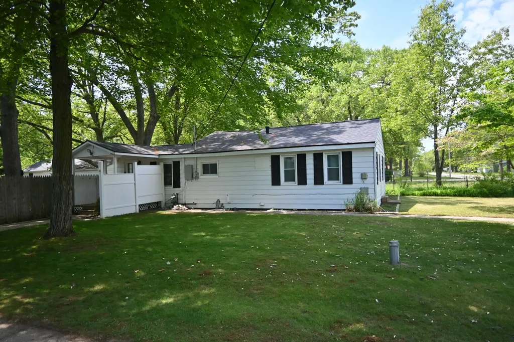1341 E Summit Avenue Norton Shores City MI 49444