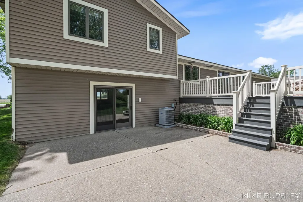 4334 96th Zeeland Charter Township MI 49464
