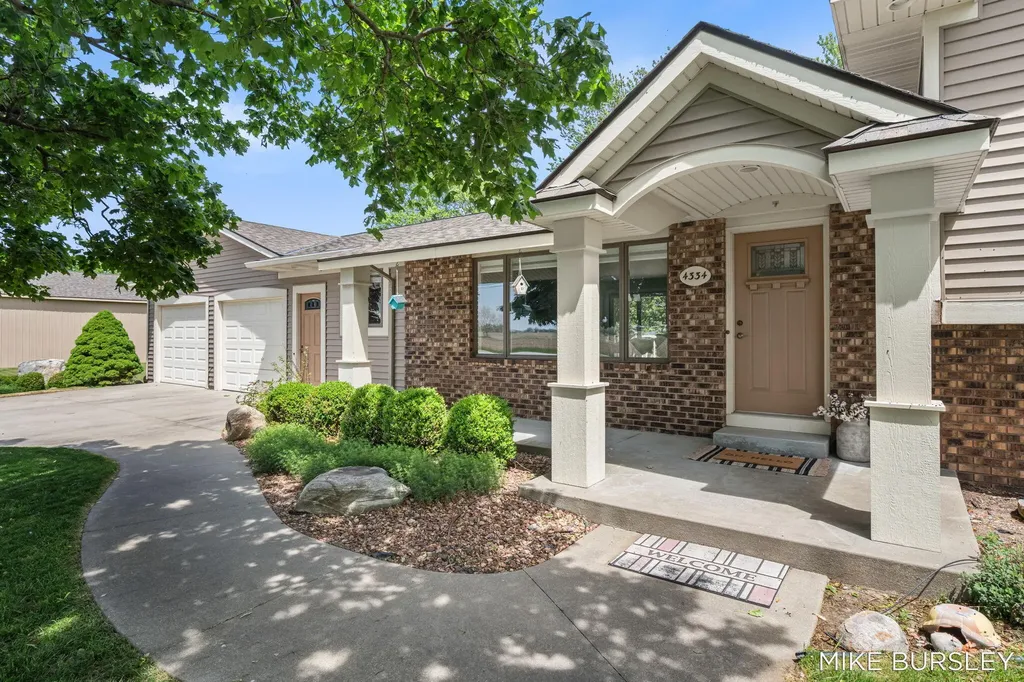 4334 96th Zeeland Charter Township MI 49464