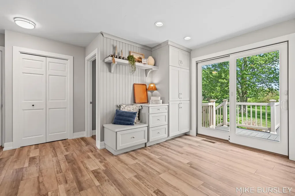 4334 96th Zeeland Charter Township MI 49464