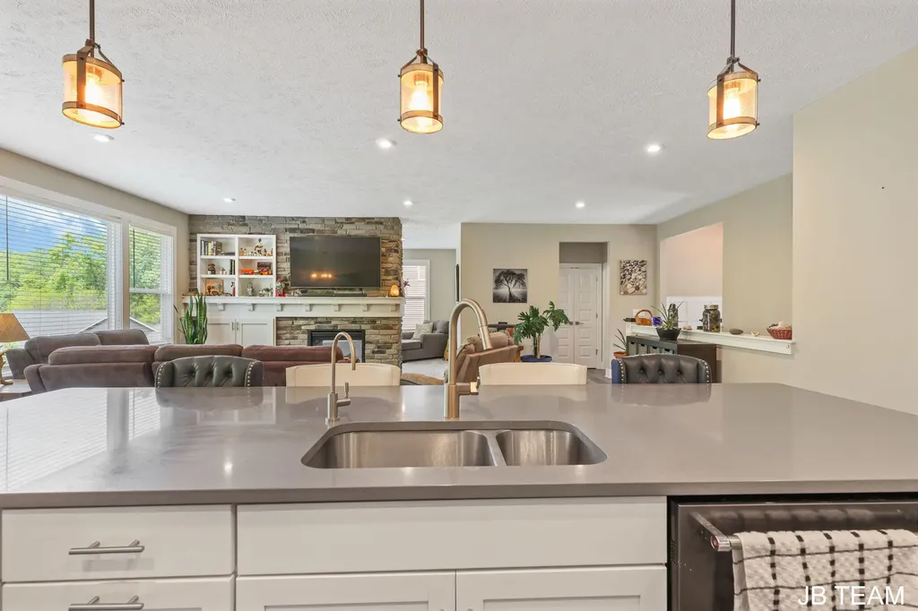 3345 Jumping Jack Court NE Grand Rapids Charter Township MI 49525