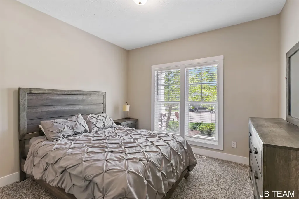 3345 Jumping Jack Court NE Grand Rapids Charter Township MI 49525