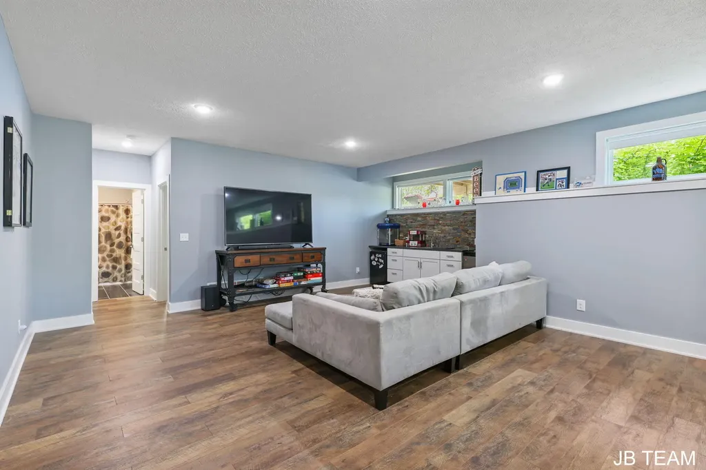 3345 Jumping Jack Court NE Grand Rapids Charter Township MI 49525