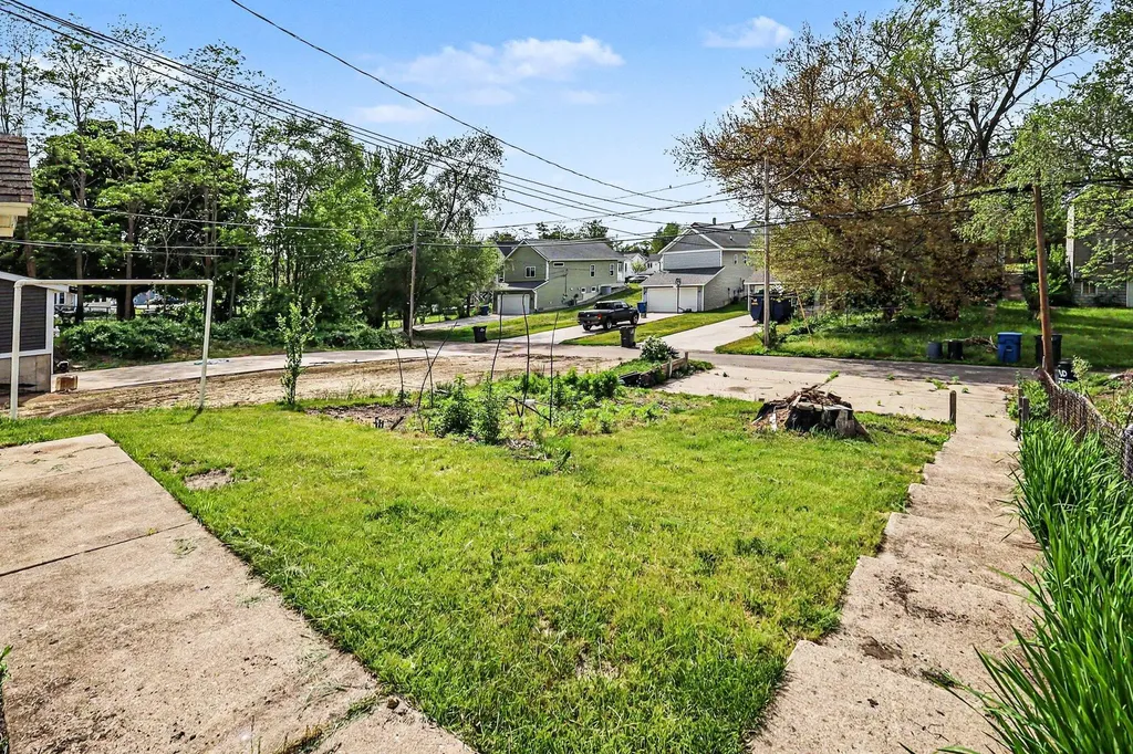 448 Houston Avenue Muskegon City MI 49441