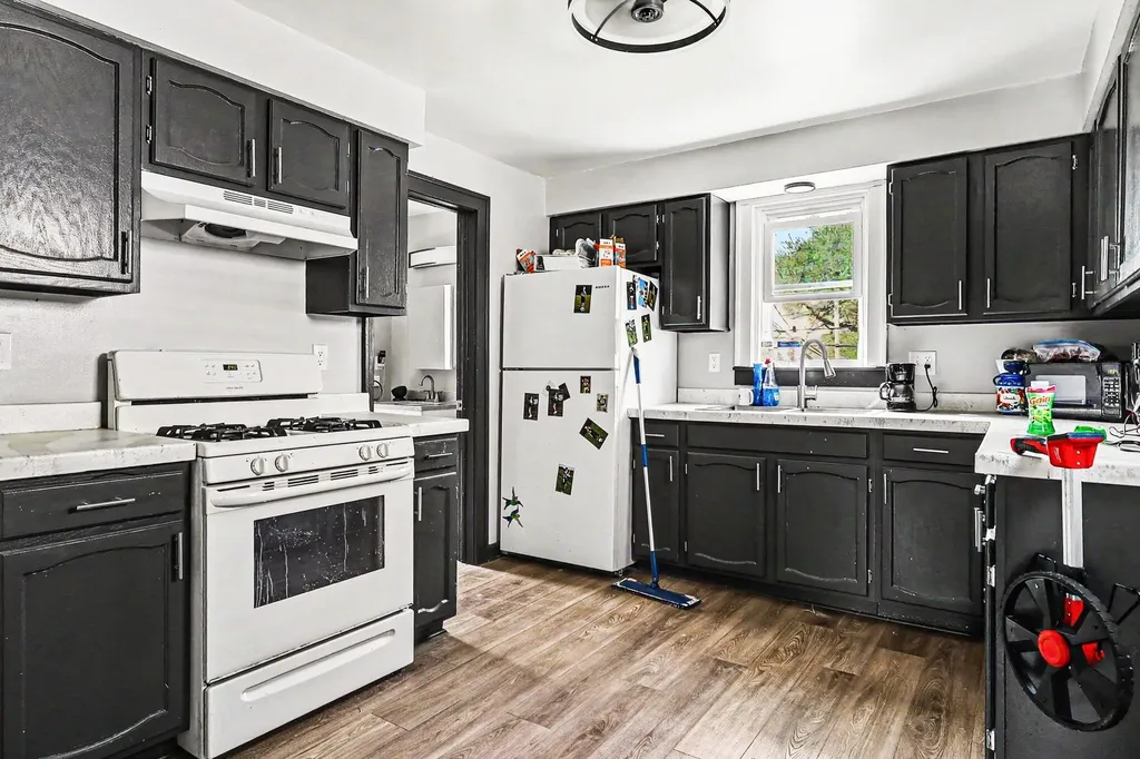 448 Houston Avenue Muskegon City MI 49441