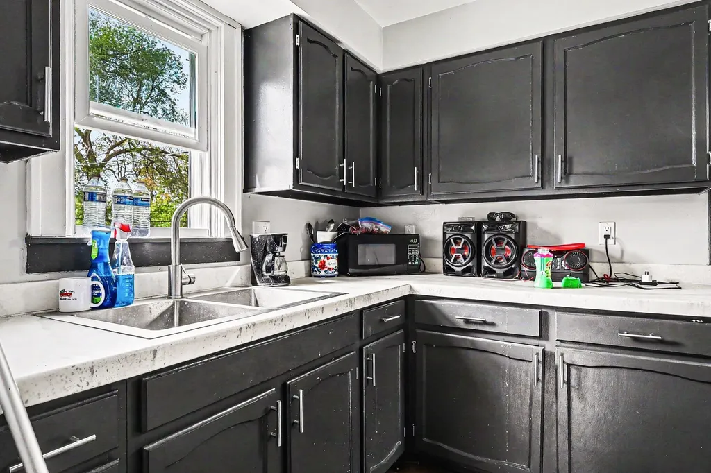 448 Houston Avenue Muskegon City MI 49441