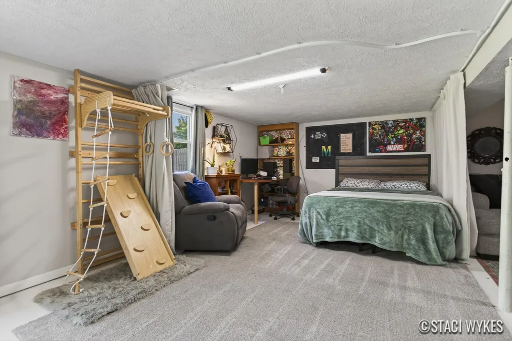 749 Lillian Street Park Township MI 49424