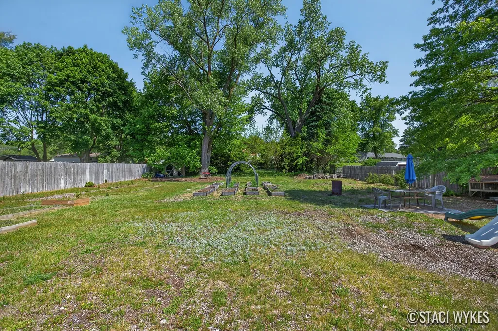 749 Lillian Street Park Township MI 49424
