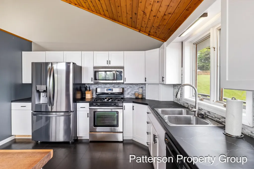 4154 S Sunset Drive Fremont City MI 49412