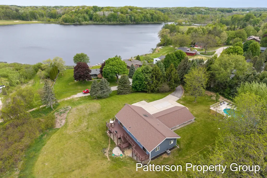 4154 S Sunset Drive Fremont City MI 49412