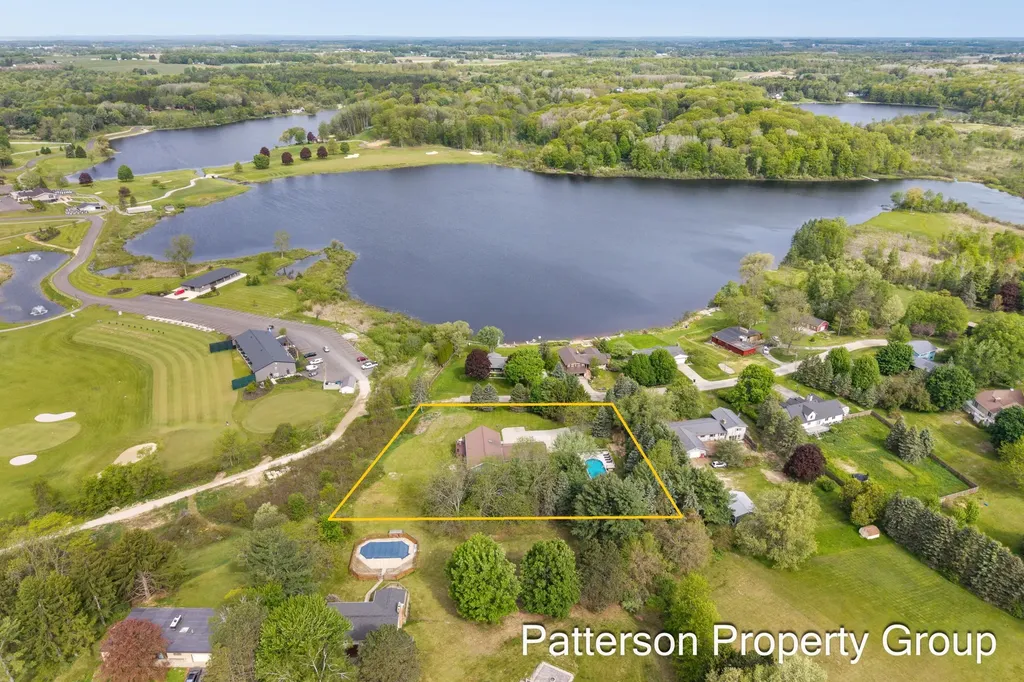 4154 S Sunset Drive Fremont City MI 49412