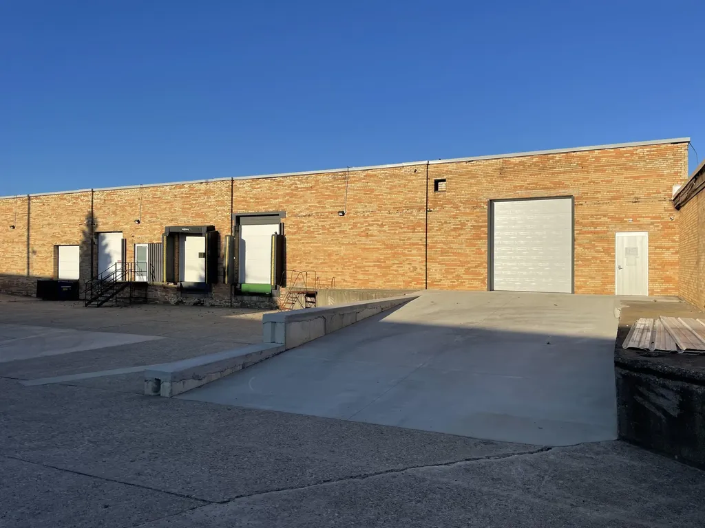 510 E 16th Street Holland City MI 49423