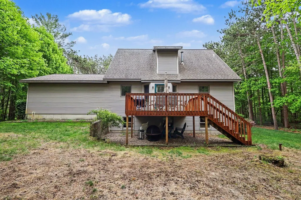 16519 Riley Street Park Township MI 49424