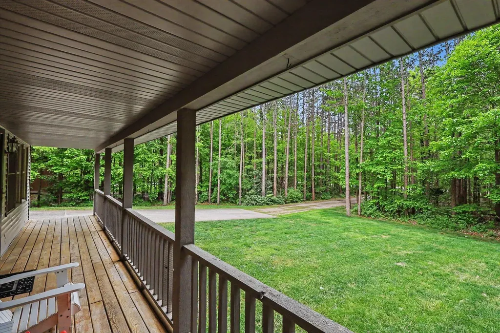 16519 Riley Street Park Township MI 49424