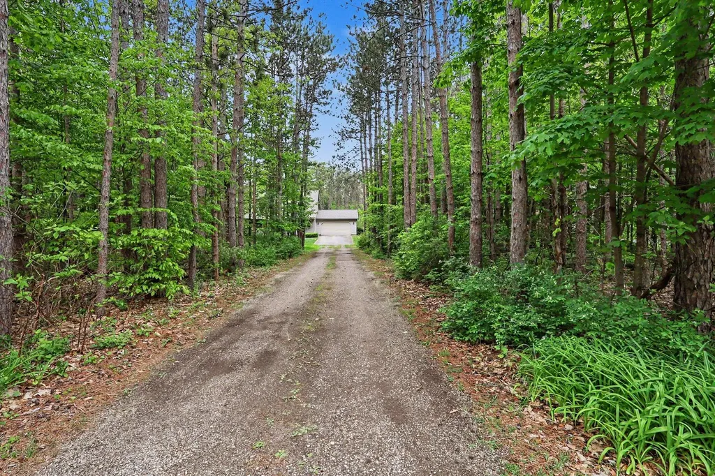 16519 Riley Street Park Township MI 49424