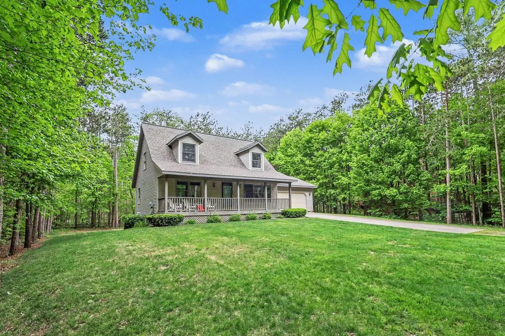 16519 Riley Street Park Township MI 49424