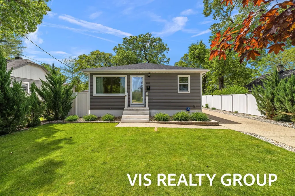 1508 Cedar Street NE Grand Rapids City MI 49503