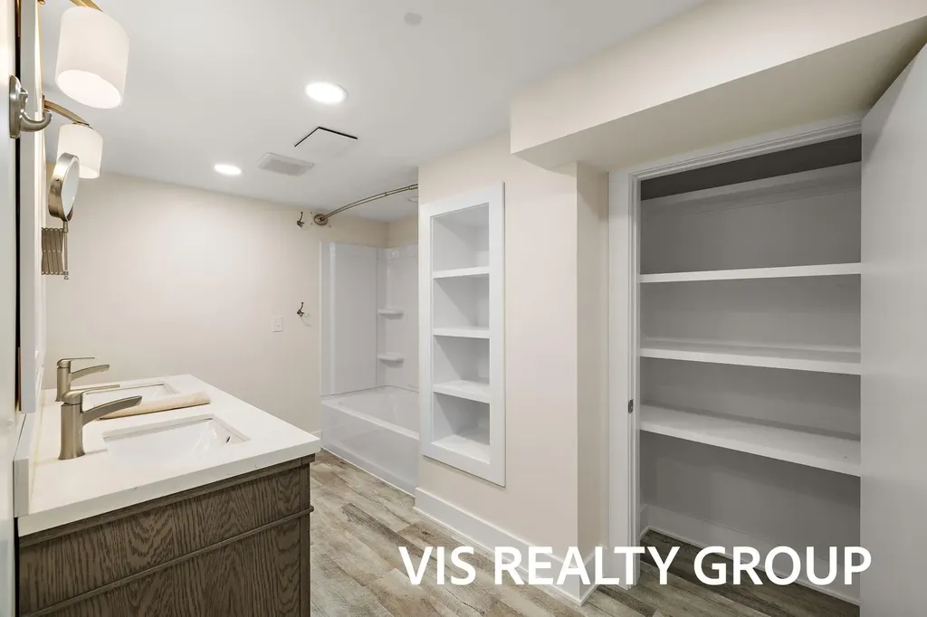 1508 Cedar Street NE Grand Rapids City MI 49503