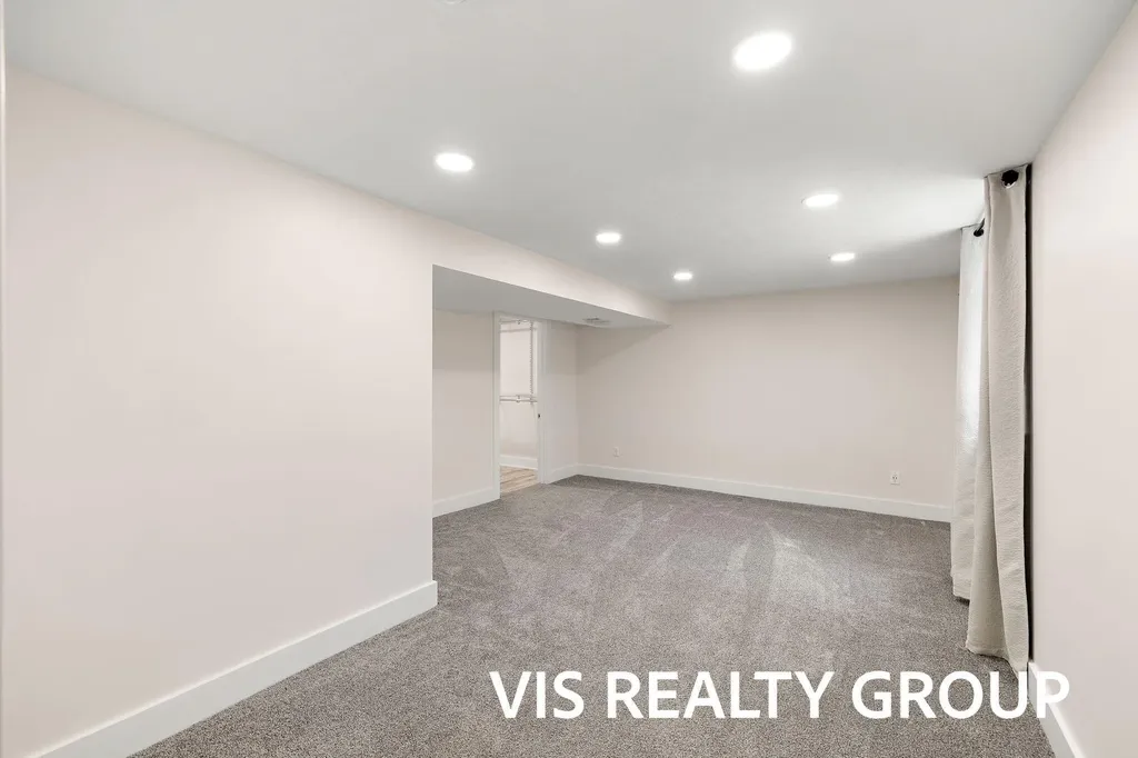 1508 Cedar Street NE Grand Rapids City MI 49503