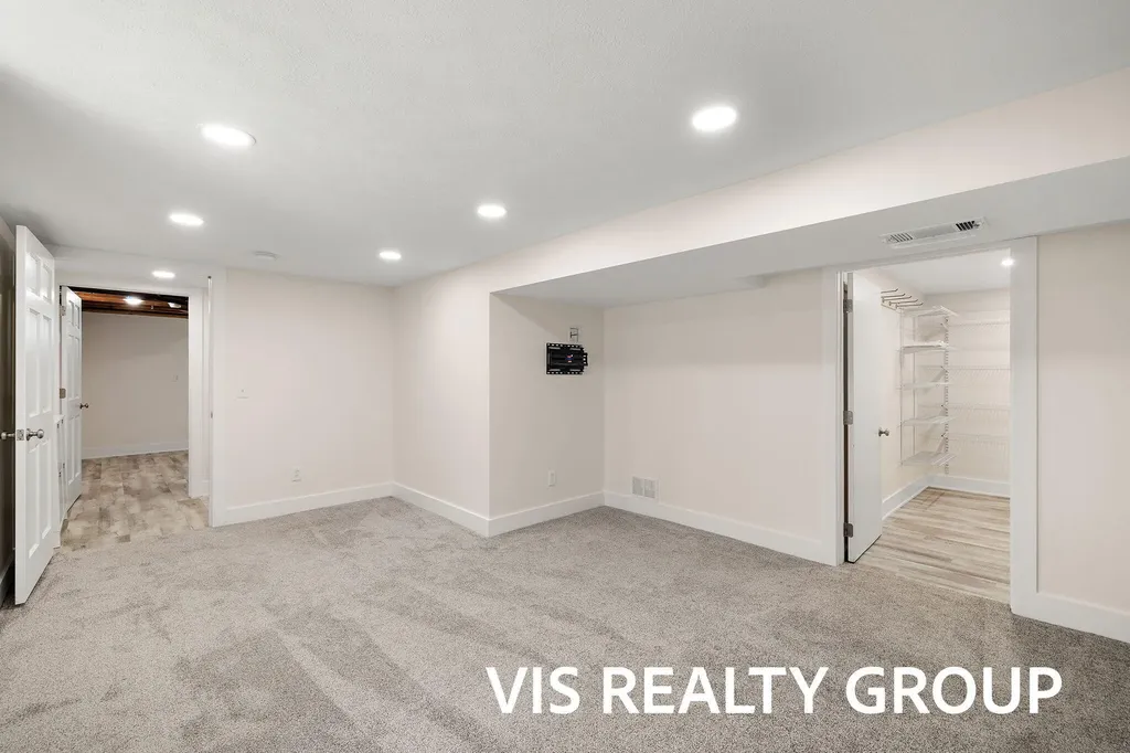 1508 Cedar Street NE Grand Rapids City MI 49503