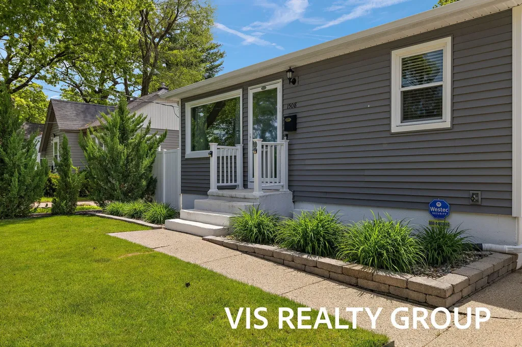 1508 Cedar Street NE Grand Rapids City MI 49503