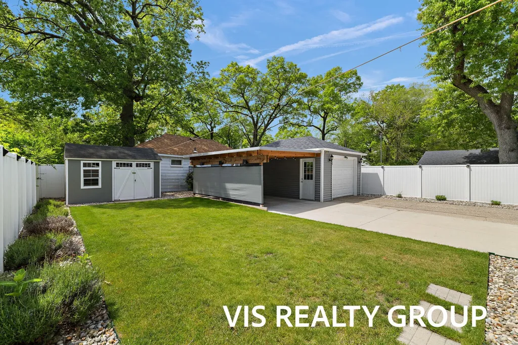 1508 Cedar Street NE Grand Rapids City MI 49503