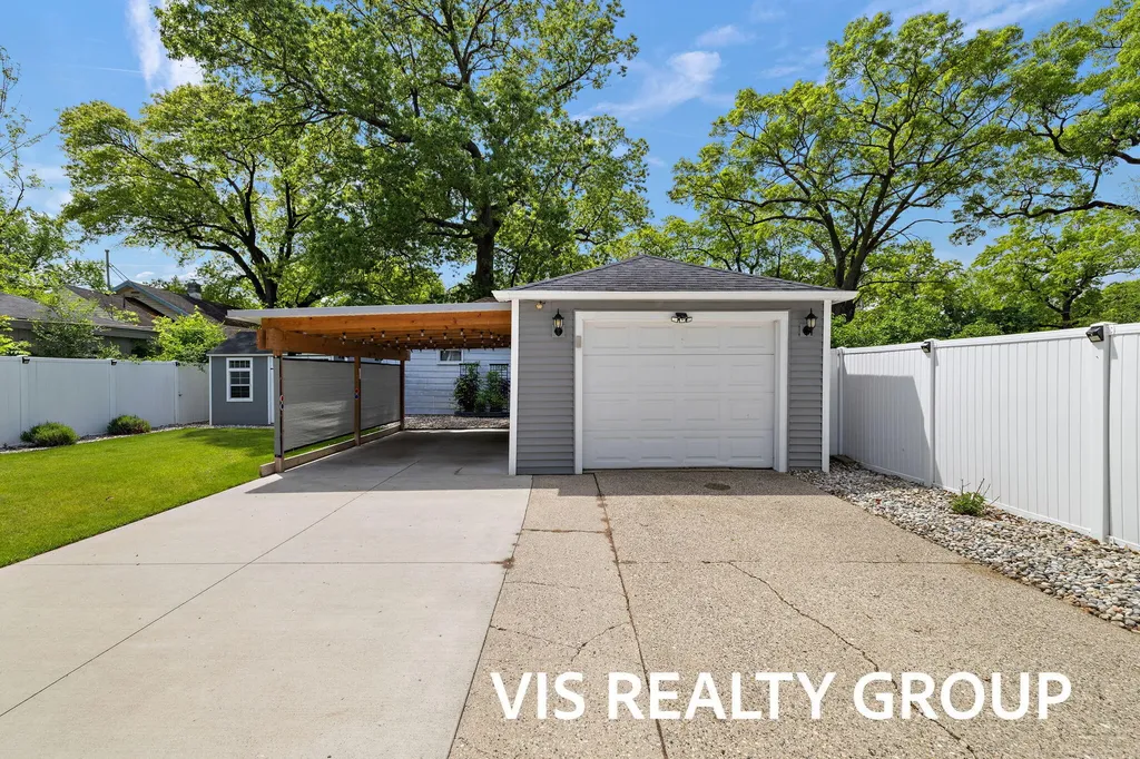 1508 Cedar Street NE Grand Rapids City MI 49503