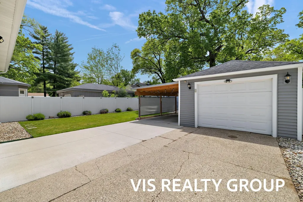 1508 Cedar Street NE Grand Rapids City MI 49503