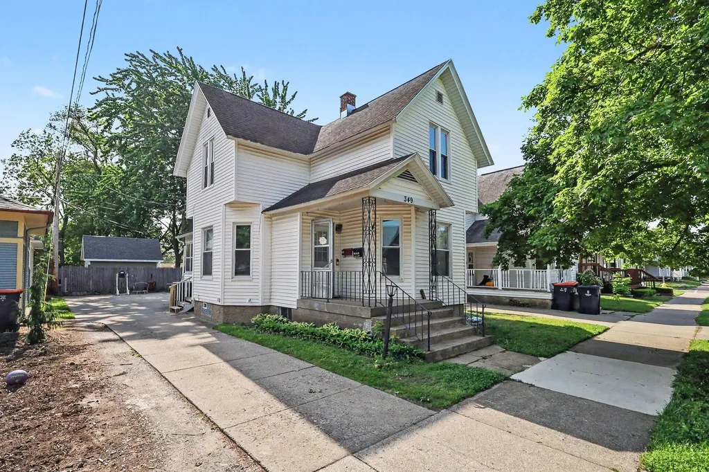 349 Maple Avenue Holland City MI 49423