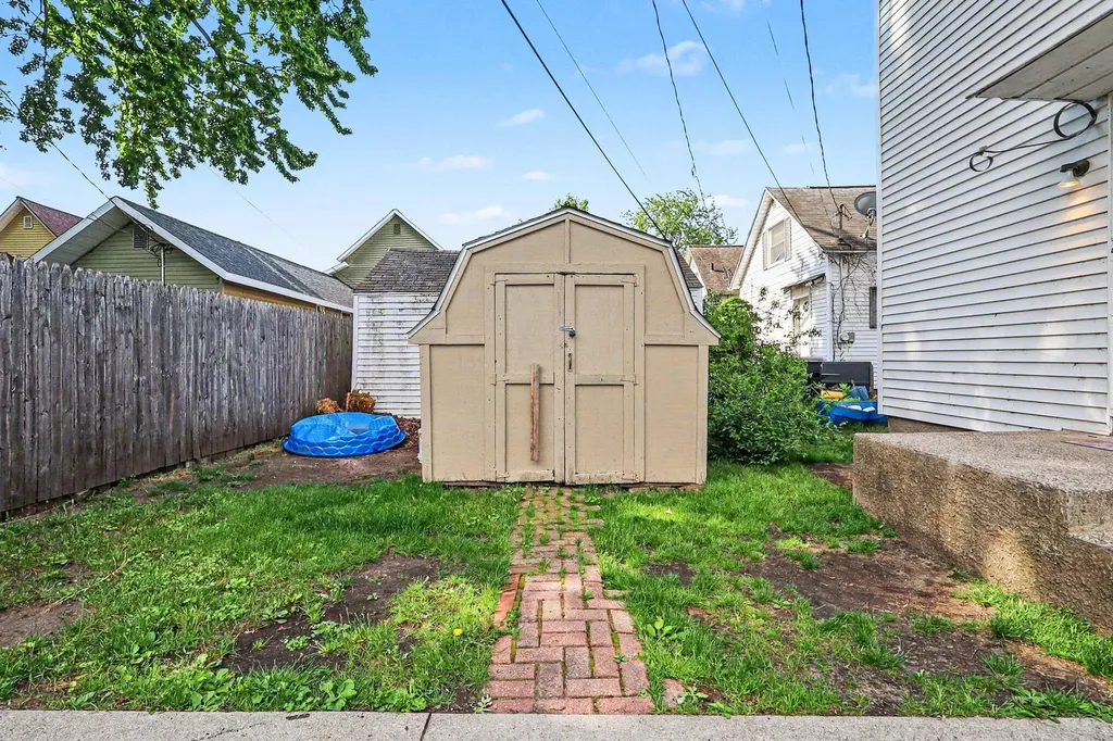 349 Maple Avenue Holland City MI 49423