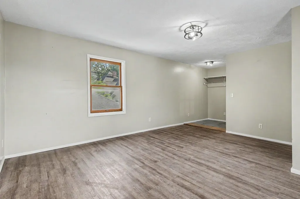349 Maple Avenue Holland City MI 49423