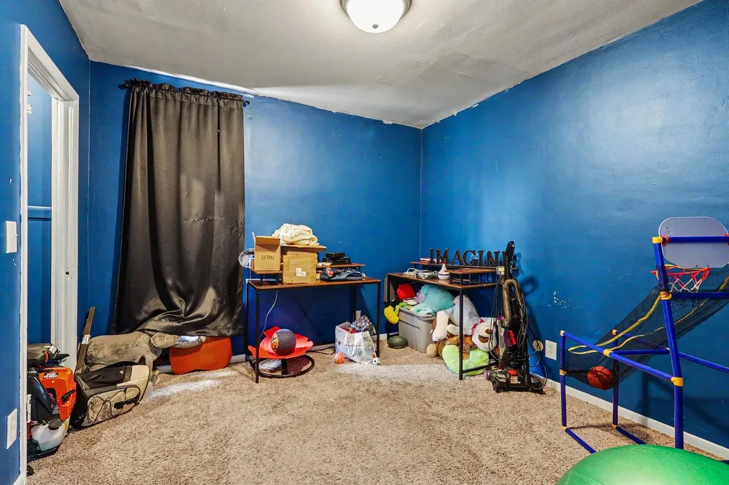 349 Maple Avenue Holland City MI 49423