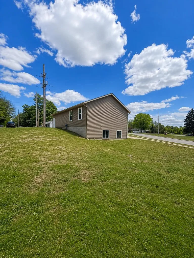 501 S Sullivan Avenue Fremont City MI 49412