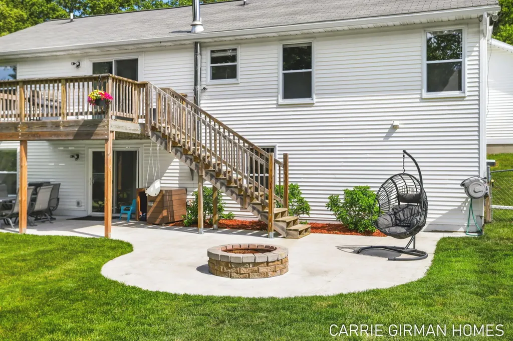 15416 Ferris Grand Haven Charter Township MI 49417