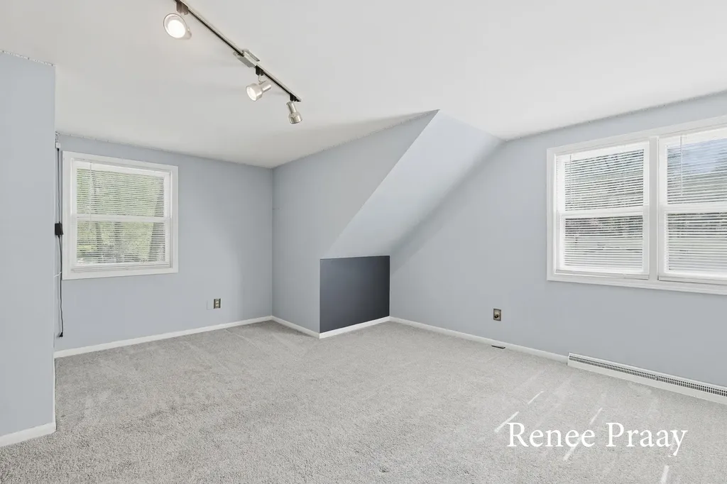 2816 Green Ridge Avenue Laketon Township MI 49445
