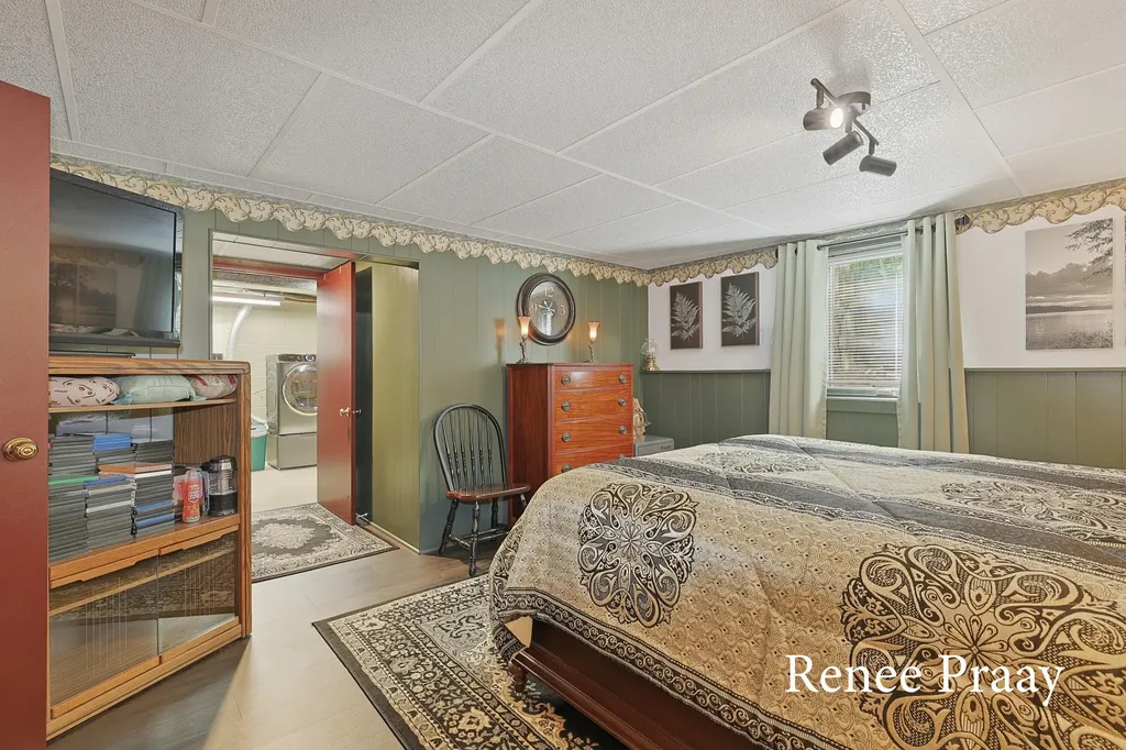 2816 Green Ridge Avenue Laketon Township MI 49445