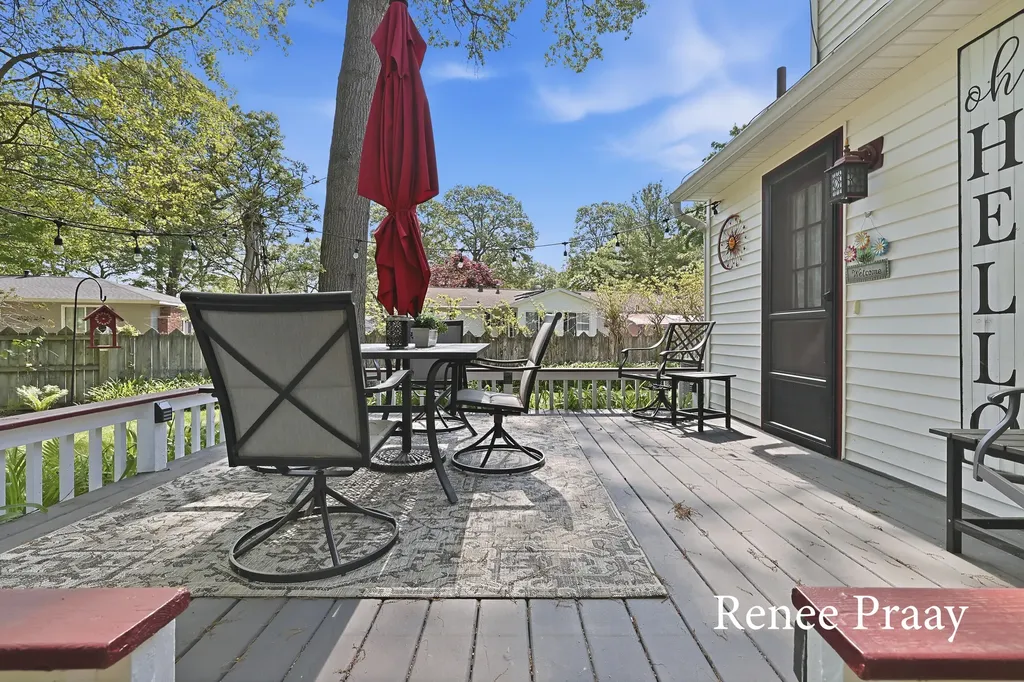 2816 Green Ridge Avenue Laketon Township MI 49445