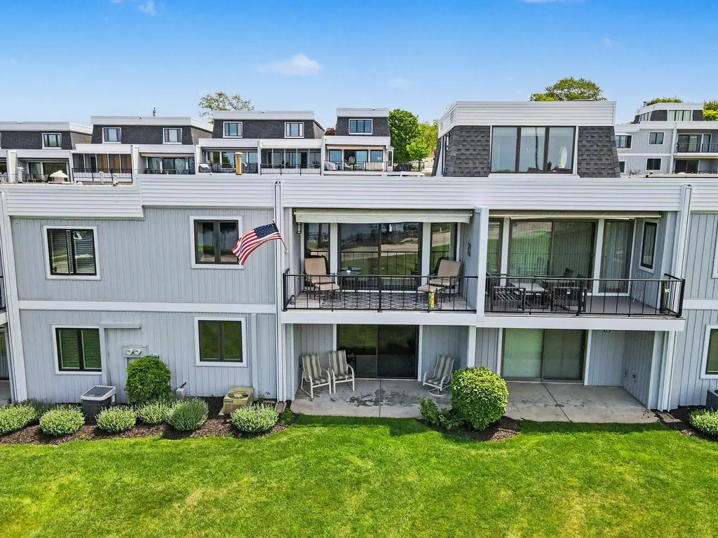 415 Sandpiper Drive Grand Haven City MI 49417