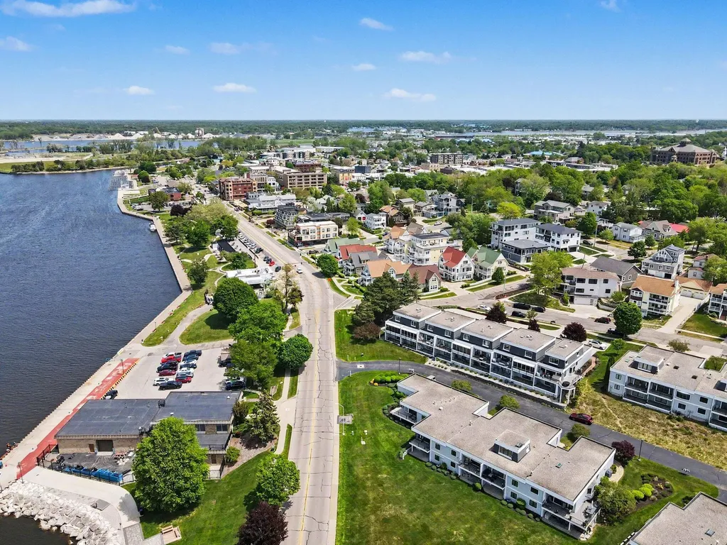 415 Sandpiper Drive Grand Haven City MI 49417