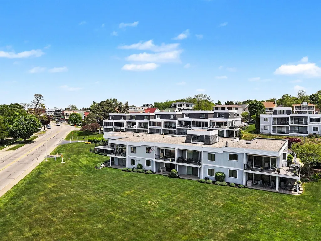 415 Sandpiper Drive Grand Haven City MI 49417