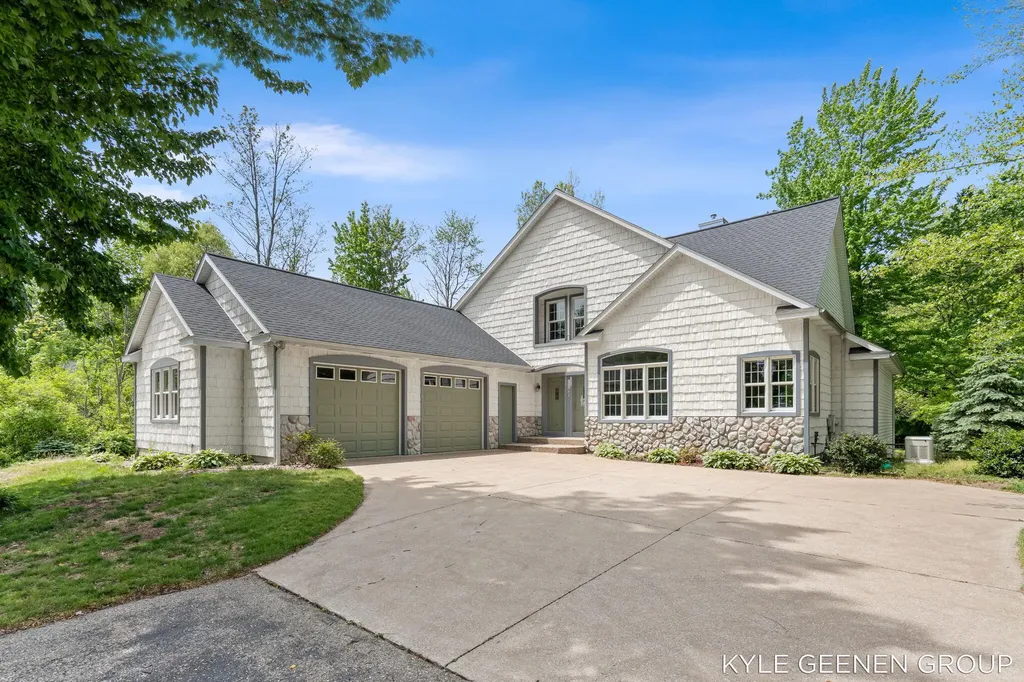 4742 64th Street Laketown Township MI 49423
