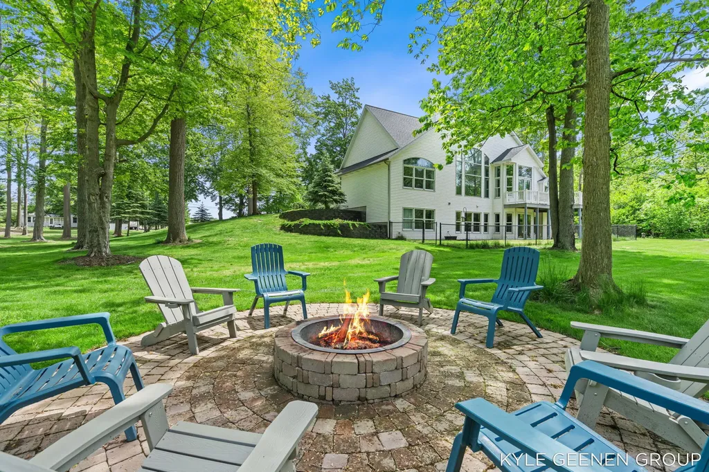 4742 64th Street Laketown Township MI 49423