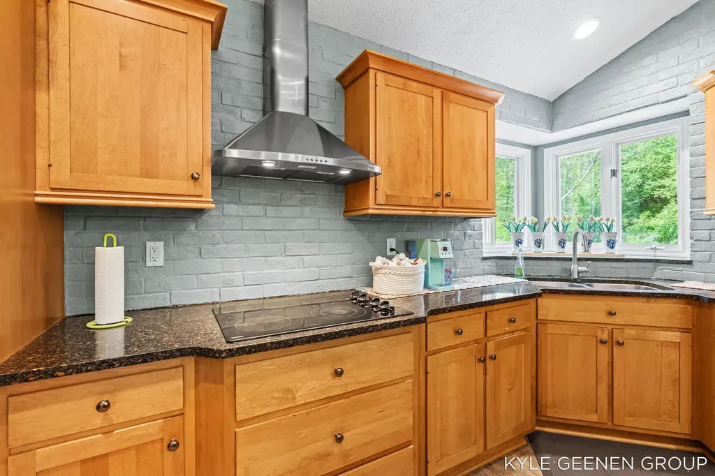 4742 64th Street Laketown Township MI 49423