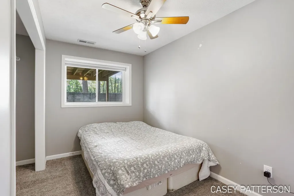 94 Elwood Court Holland Charter Township MI 49424