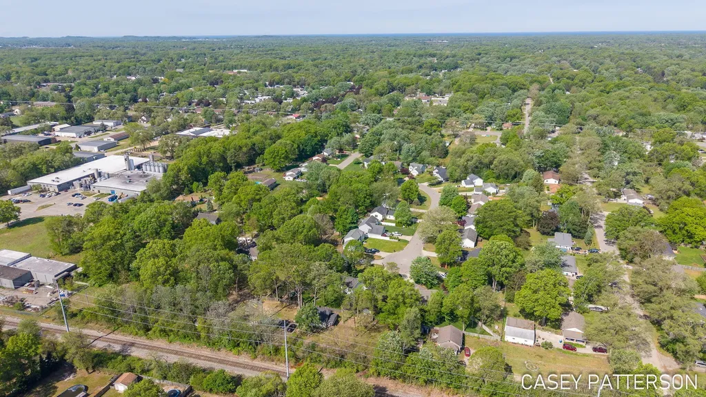 94 Elwood Court Holland Charter Township MI 49424