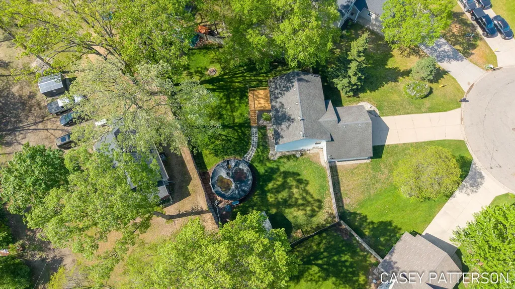 94 Elwood Court Holland Charter Township MI 49424