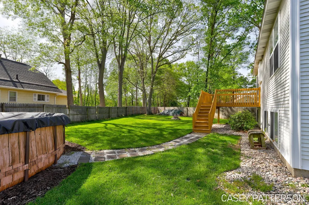 94 Elwood Court Holland Charter Township MI 49424